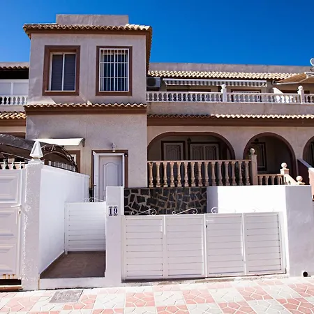 Sylvianna Apartment *